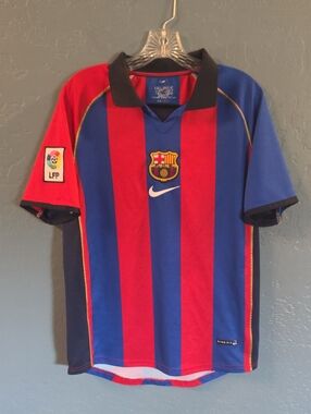 VTG Nike Barcelona Blue and Red Striped Soccer Jersey